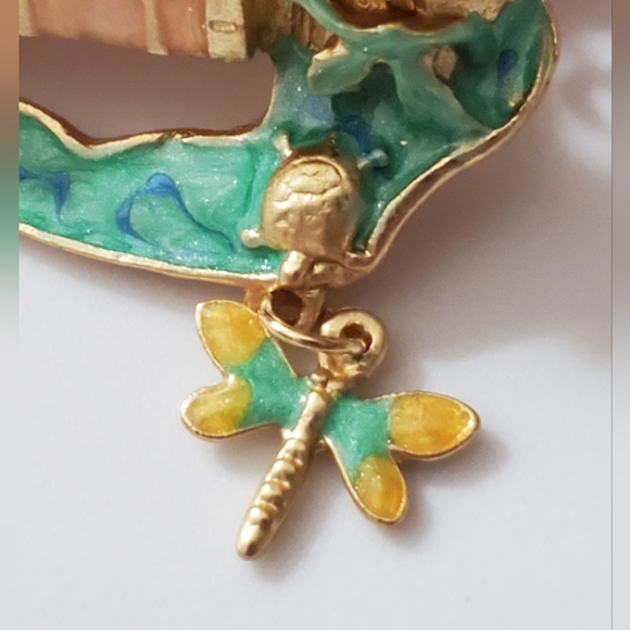 Rapunzel castle brooch princess enamel exquisite details New big fairytale gold - Picture 4 of 16